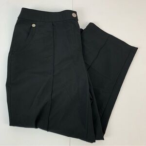 Chicos Weekends Black Cropped Capri Womens Size 0 x 22” Inseam Career Pants